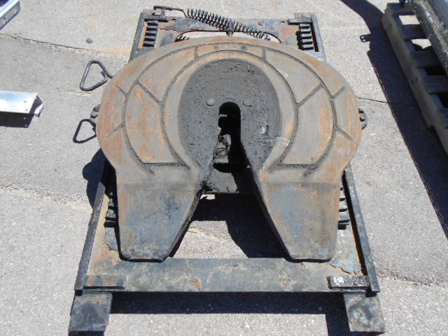 HOLLAND 5TH WHEEL – Peterbilt of Sioux Falls New and Used Parts