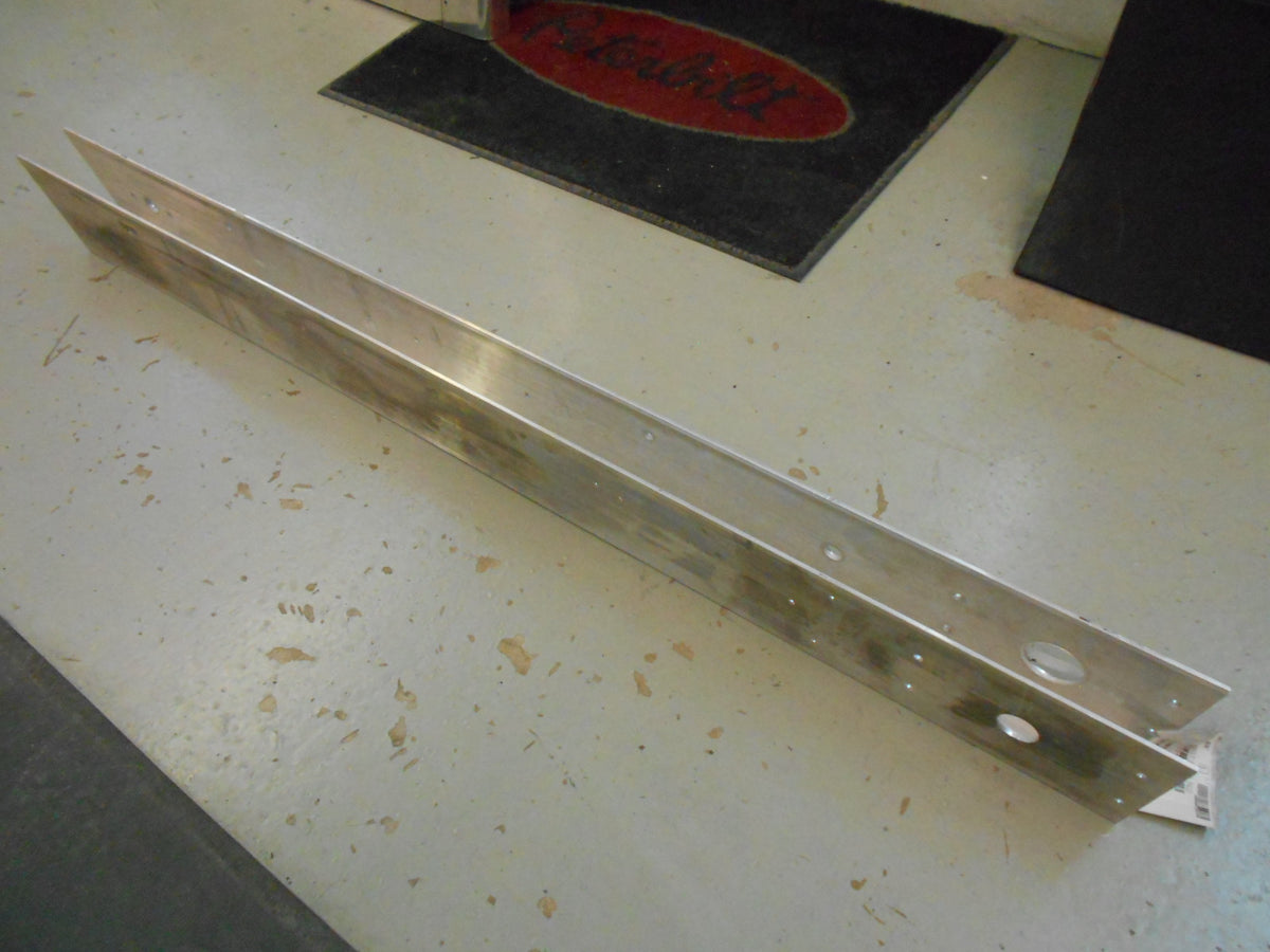 CAB SILL - 20-16825R – Peterbilt of Sioux Falls New and Used