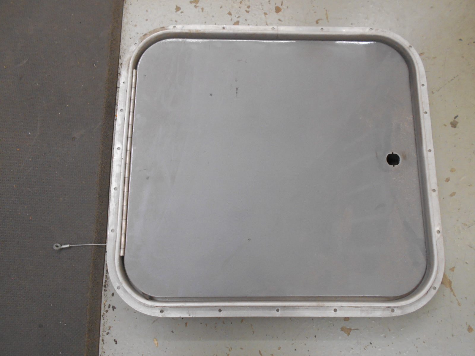 RH BAGGAGE DOOR - T25-6082R