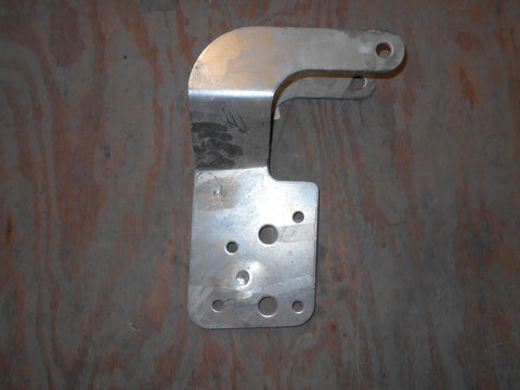 KENWORTH HINGE - L48-1067R