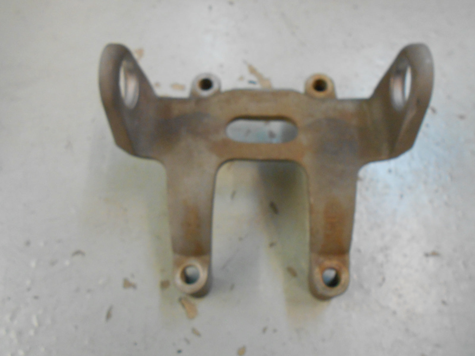 389 EXHAUST SLIDE BRACKET - M11-6603