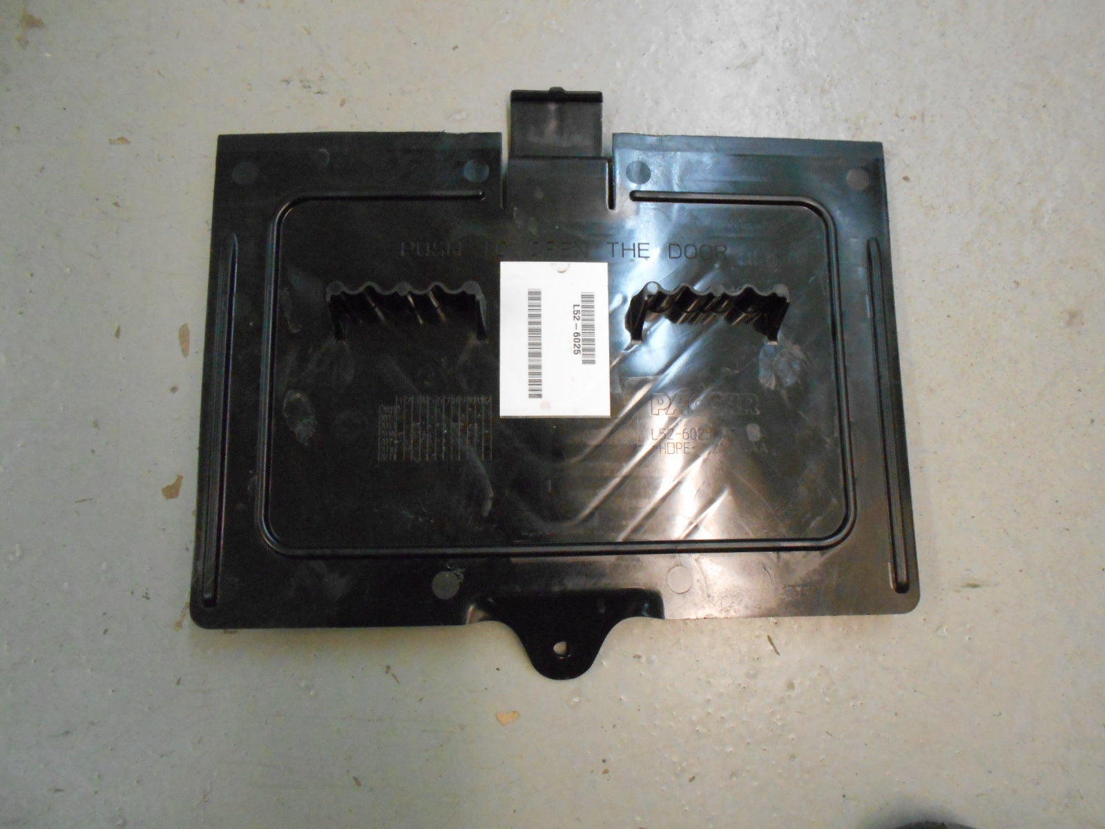 HEADLAMP DOOR - L52-6025