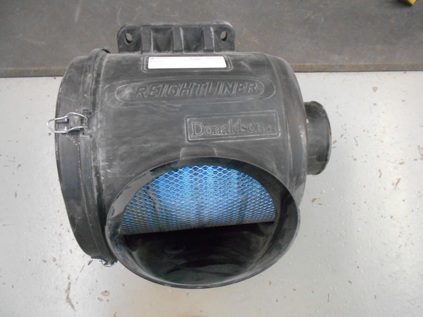 FREIGHTLINER AIR CLEANER - EPG150229