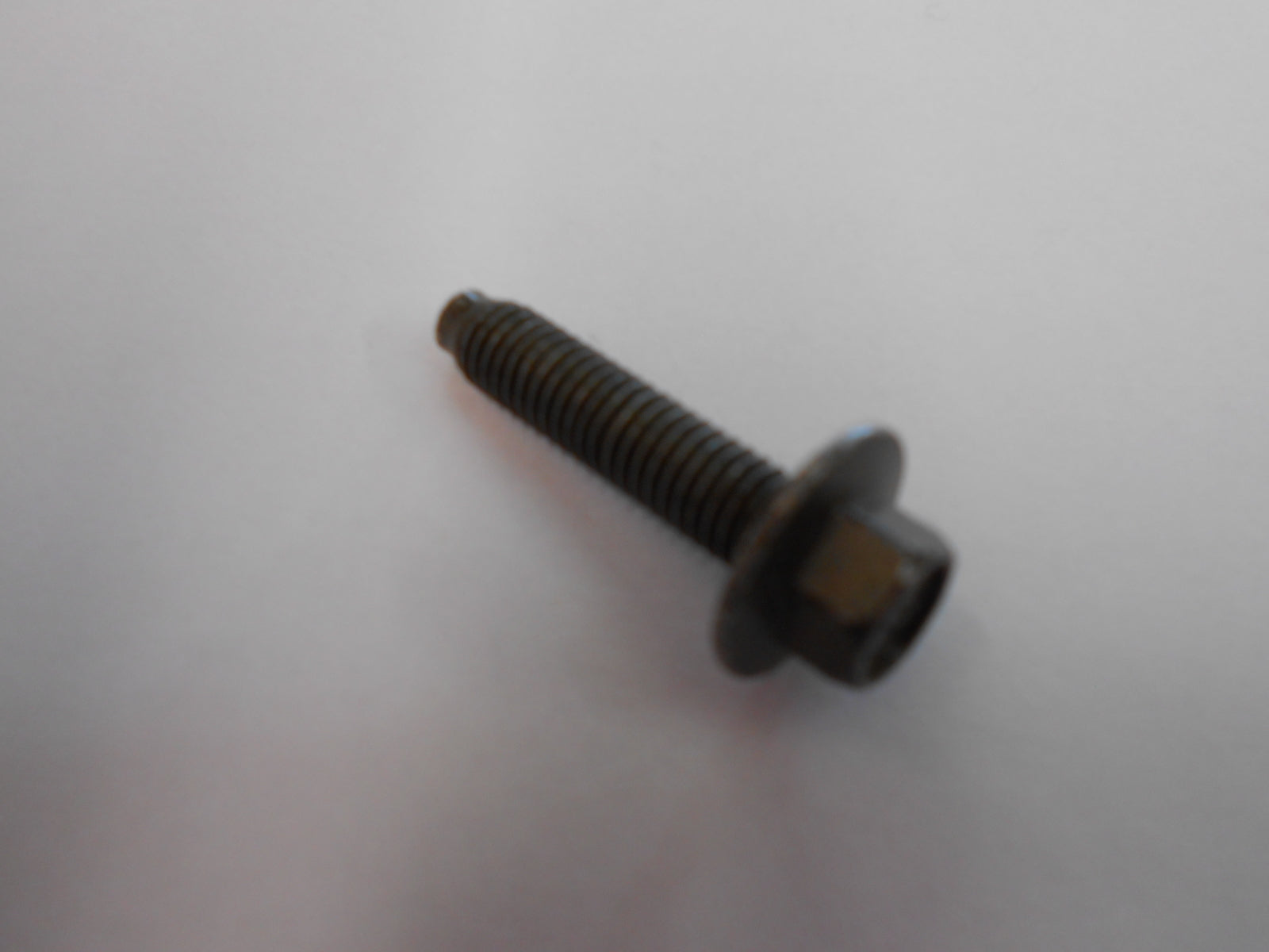 M6 FLANGED BOLT - W34-6017-025