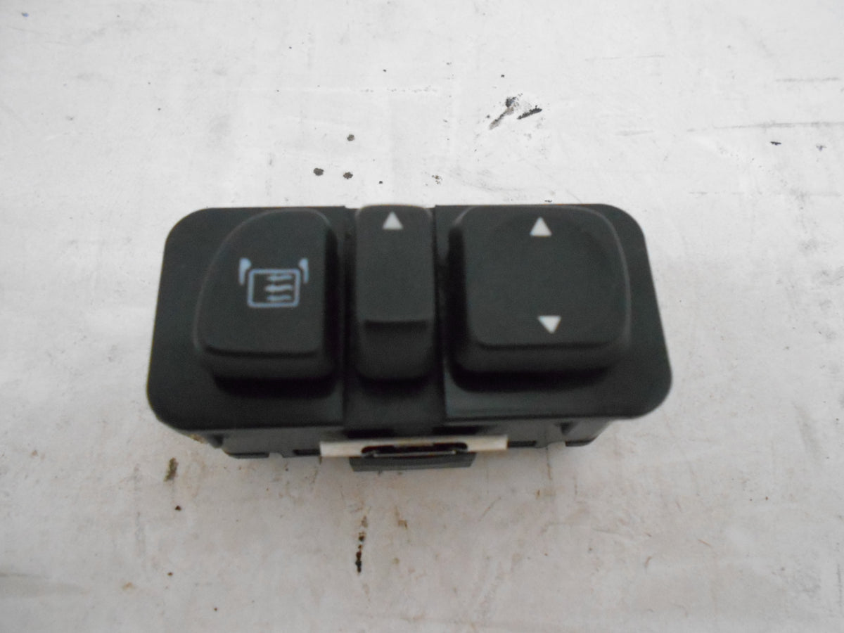 MIRROR CONTROL SWITCH Peterbilt of Sioux Falls New and Used Parts