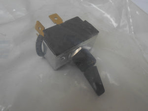 TOGGLE SWITCH