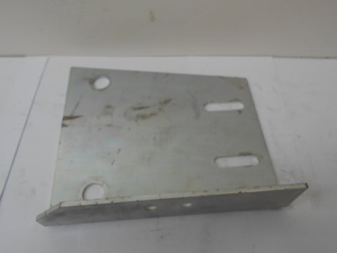 FENDER BRACKET