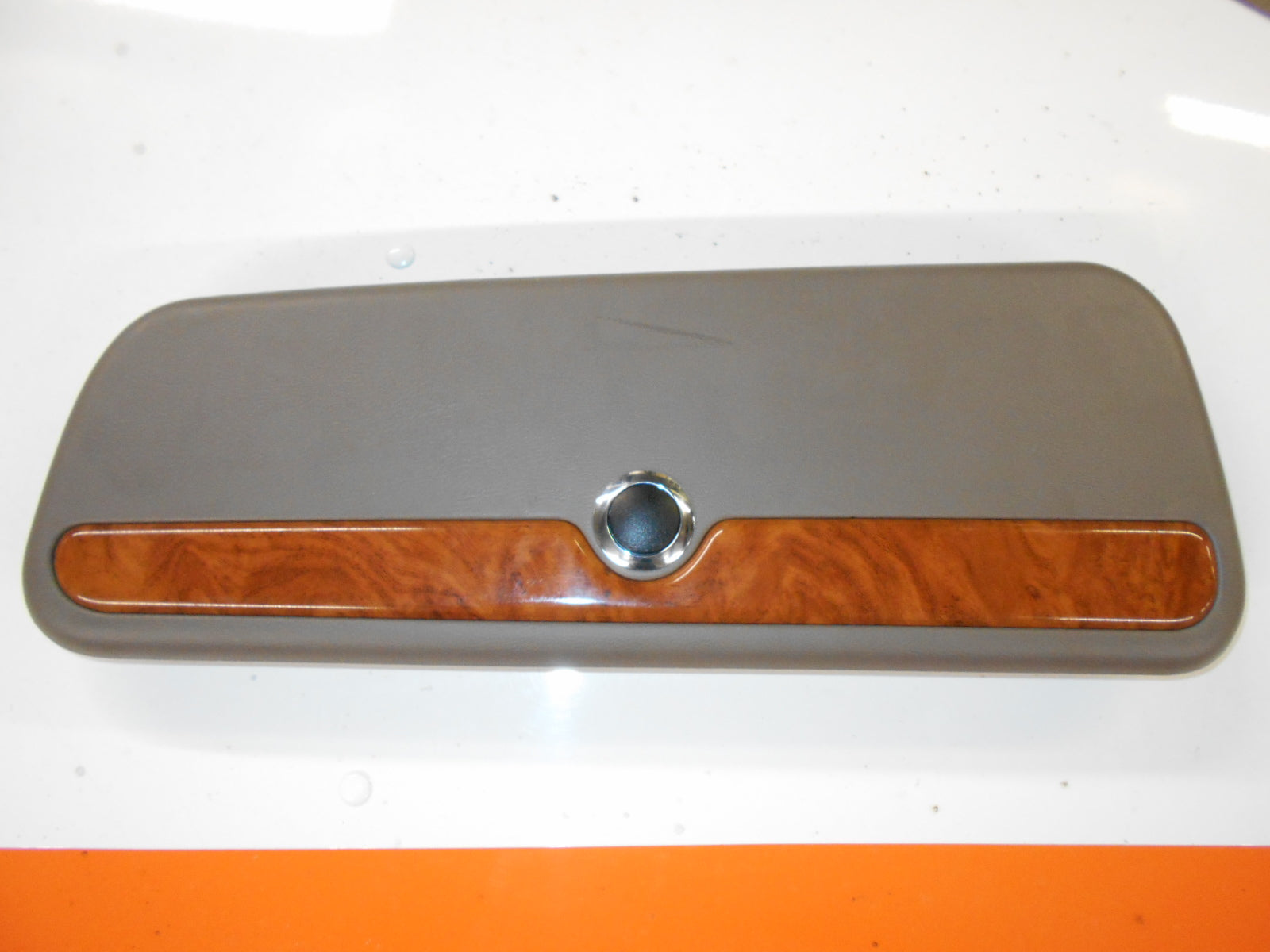 HEADER DOOR