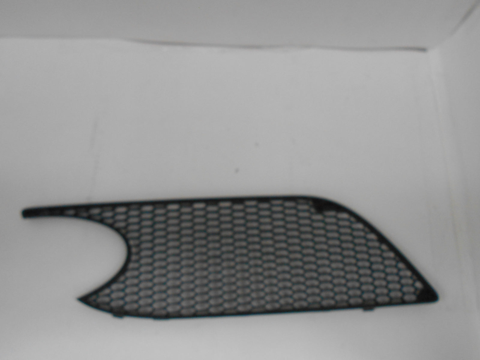 INTAKE SCREEN - L46-6040R