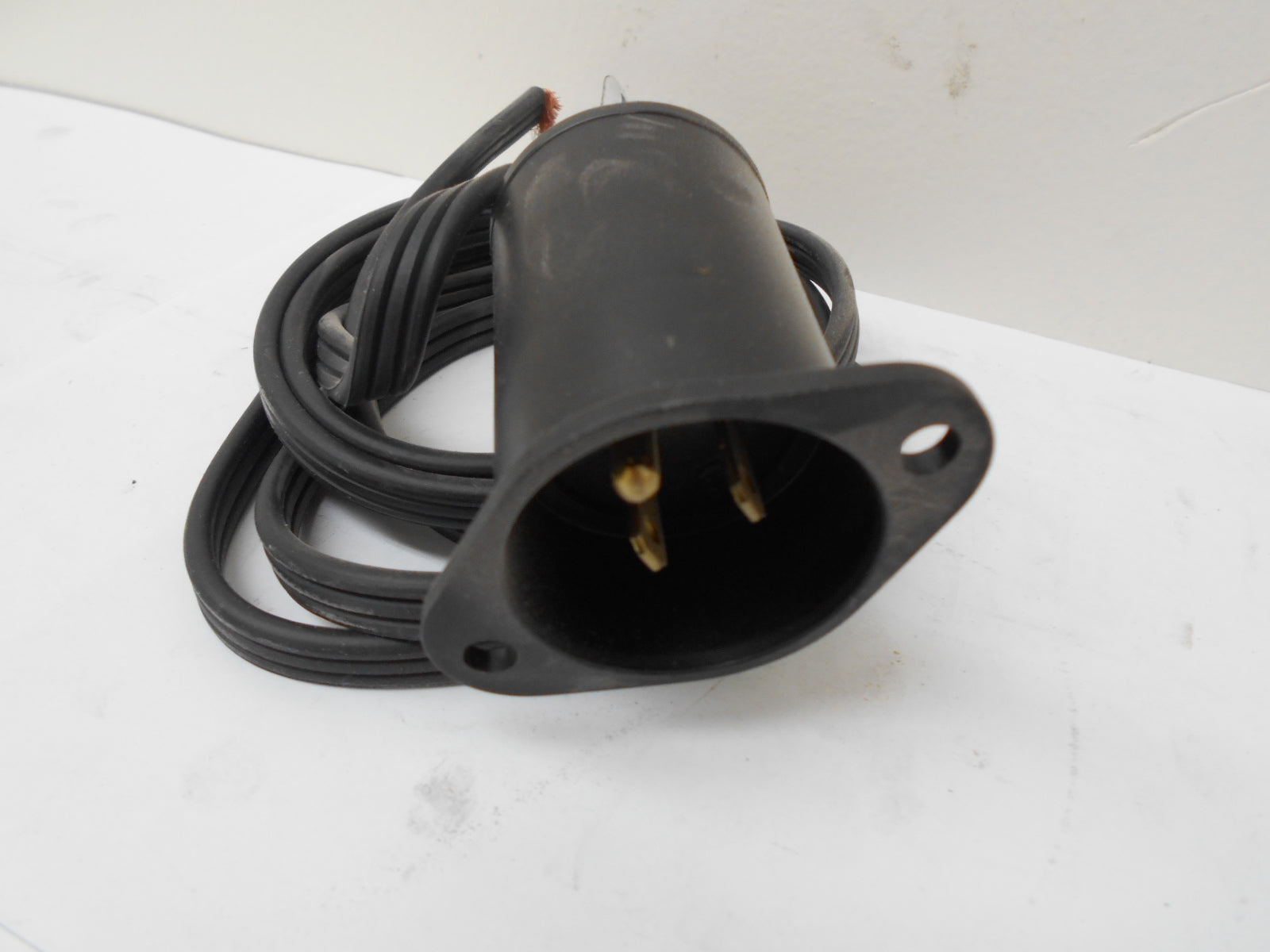 KIM HOTSTART RECEPTACLE Peterbilt of Sioux Falls New and Used Parts