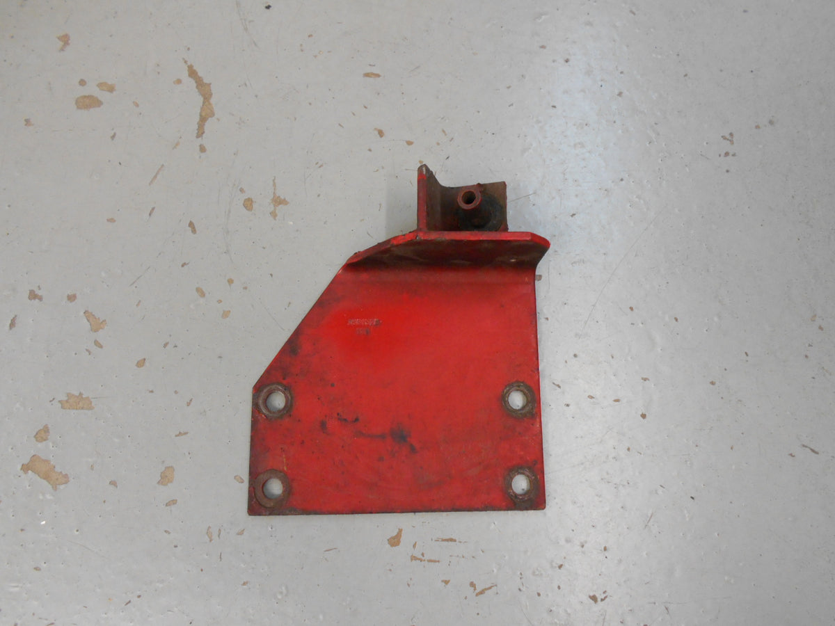 RADIATOR SUPPORT BRACKET - 3681528 – Peterbilt of Sioux Falls New and ...