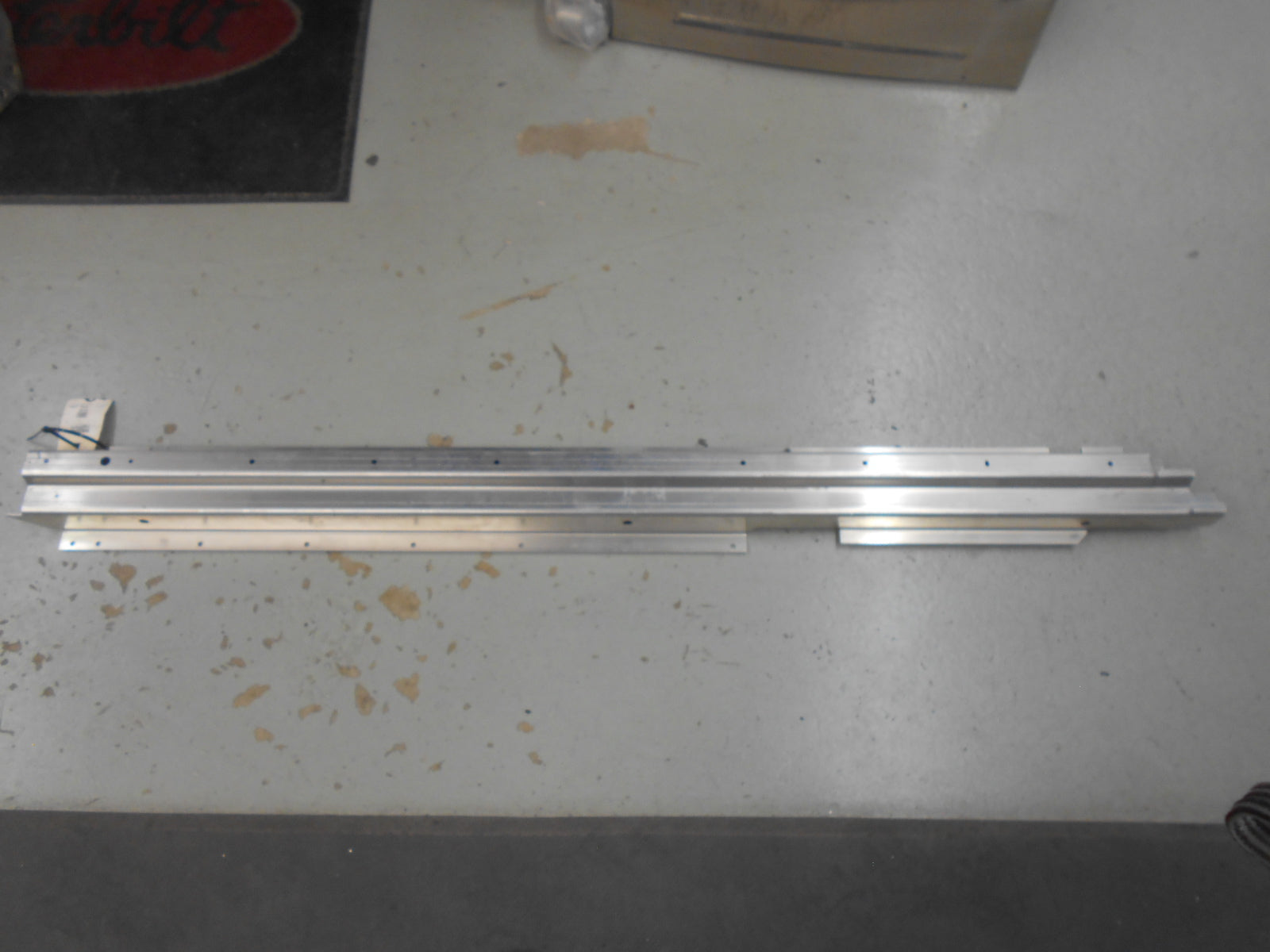 SLEEPER ROOF SILL - T39-6089