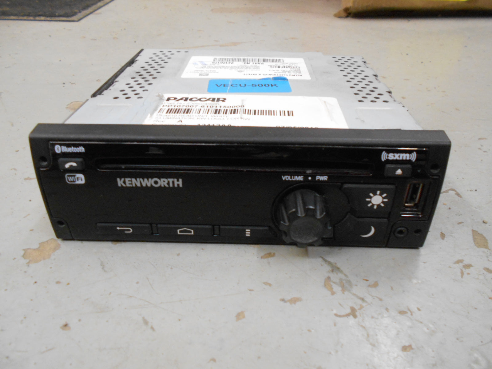 DEA610 KENWORTH RADIO - PP1070076101150000